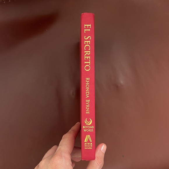 El Secreto por Rhonda Byrne (libro) - Picture 2 of 2